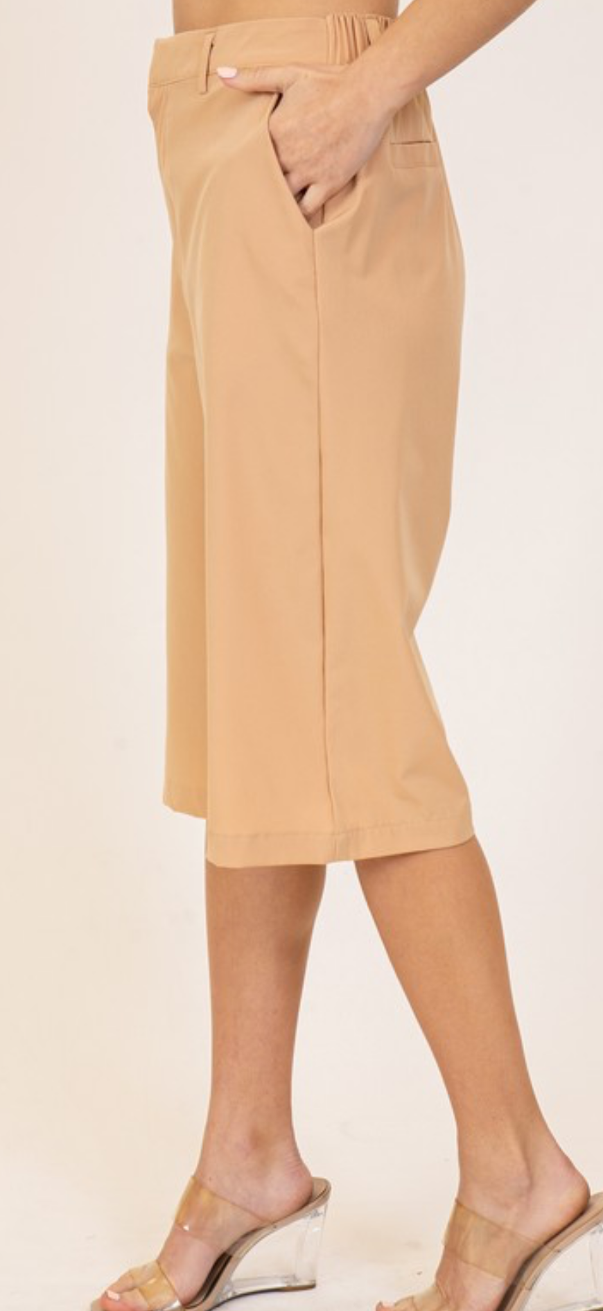 KHAKI BERMUDA CAPRI SHORTS
