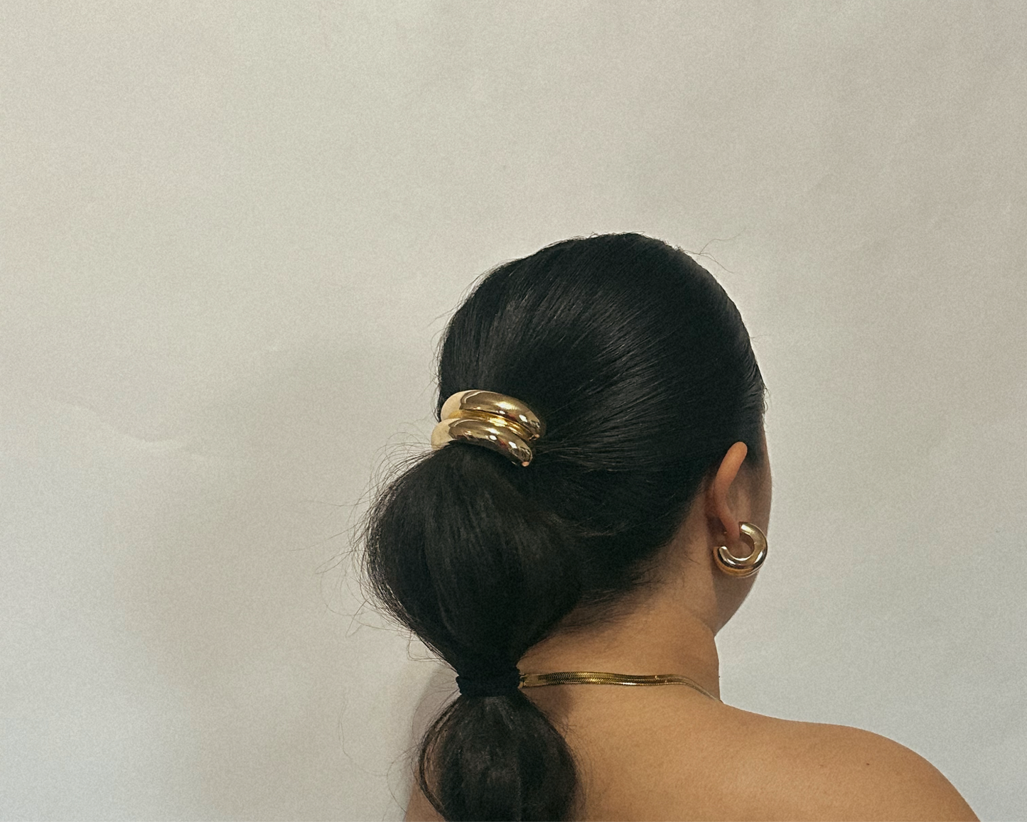 DOUBLE ARCH HAIR TIE