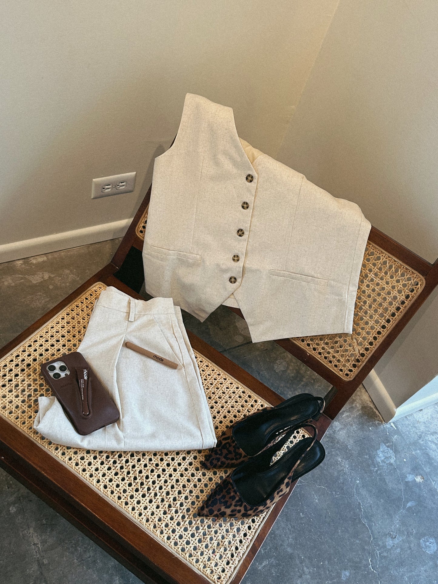 LINEN VEST AND SHORTS SET