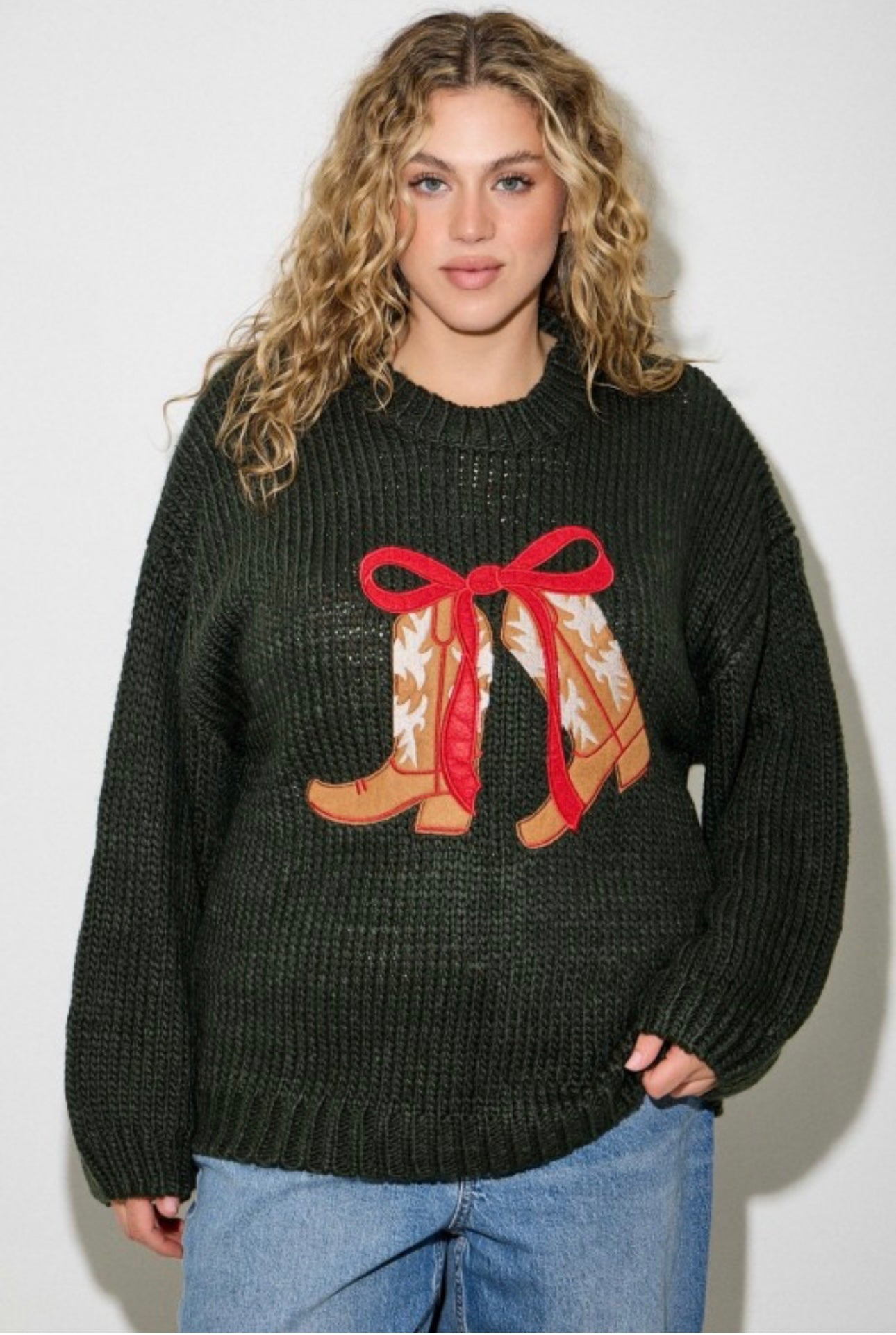 BOOTS WITH BOW SWEATER