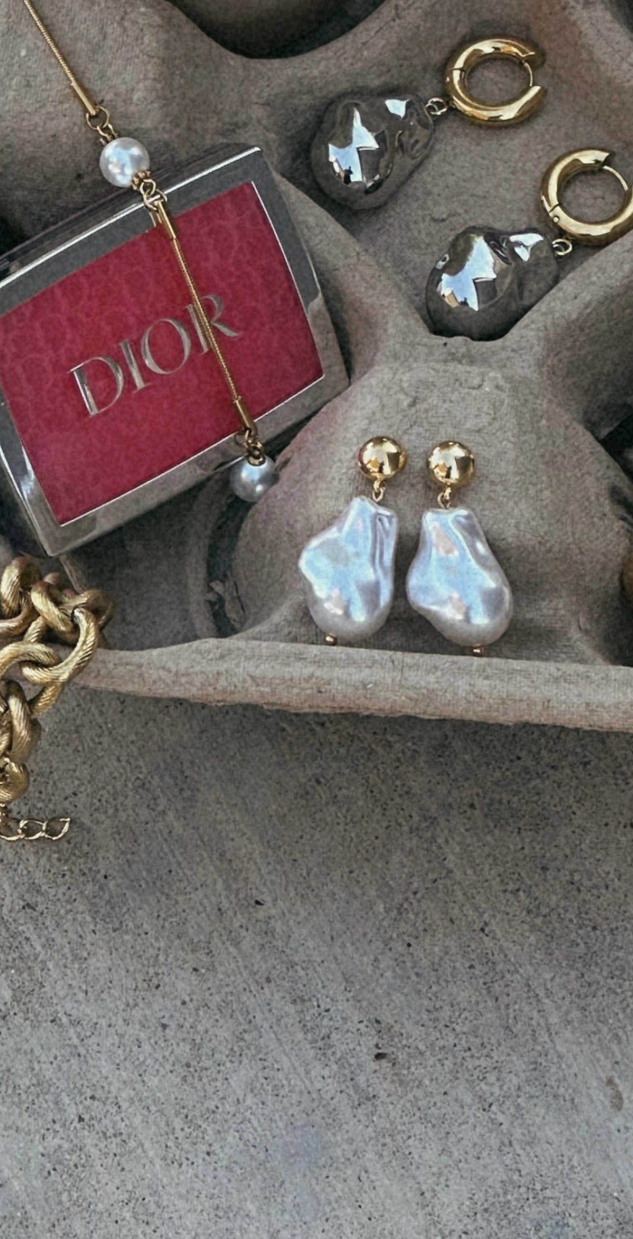 PEARL DROP EARRINGS