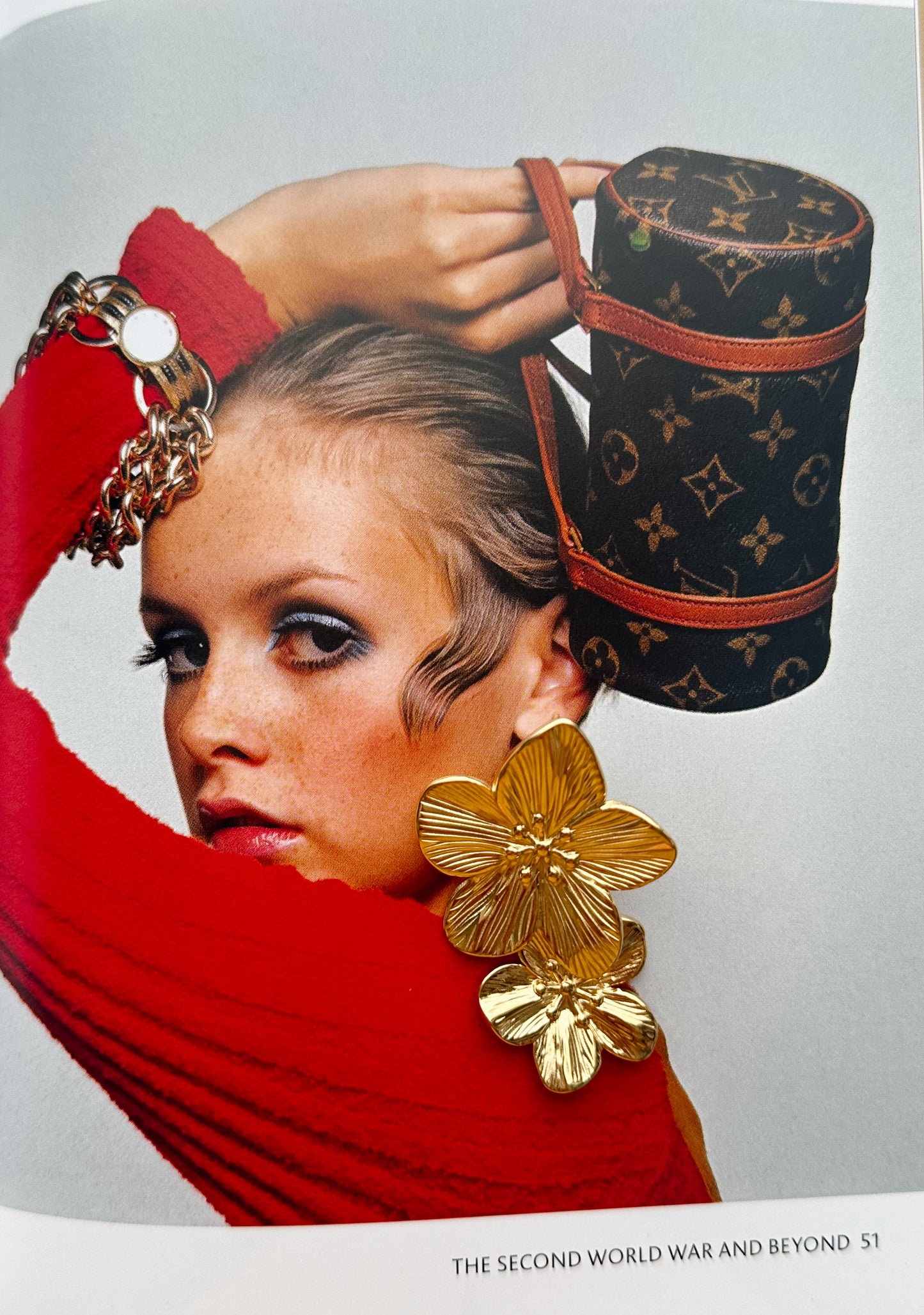TWO FLOWER EARRINGS