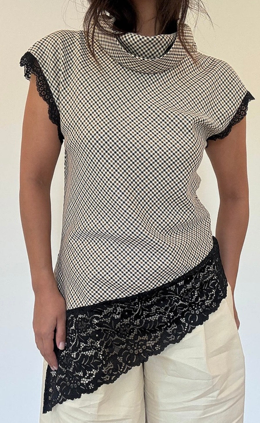 HIGH NECK LACE TOP
