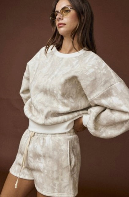 CAMO CREWNECK AND SHORTS SET